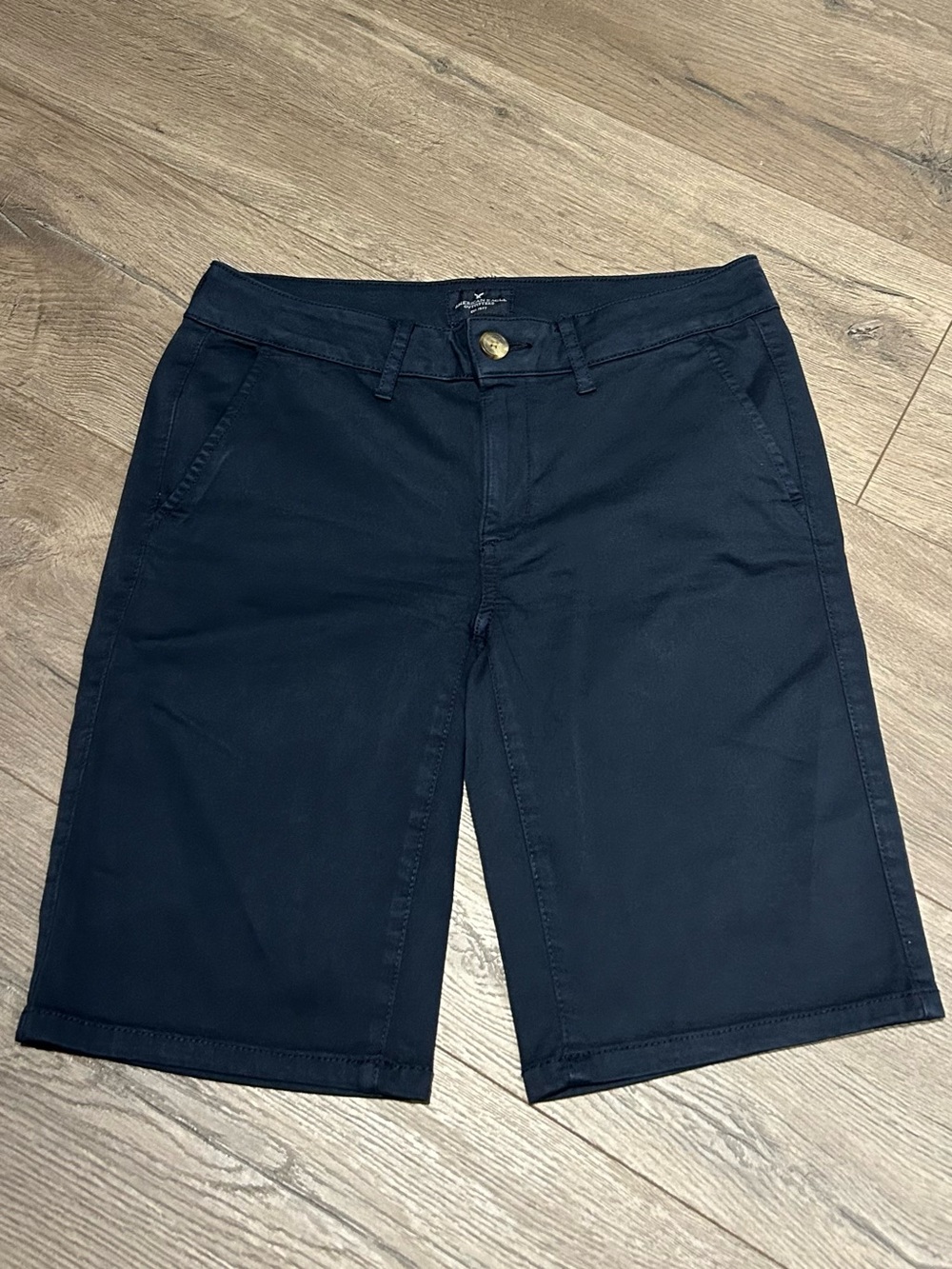 American Eagle Outfitters Super Stretch Women’s Dark Navy Bermuda Shorts